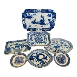Mixed Lot of 7 Blue & White Mini Wall Plates/Dishe For Sale