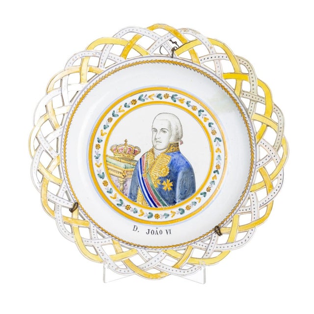 Gold Earthenware Plate from Aveiro For Sale - Image 8 of 8
