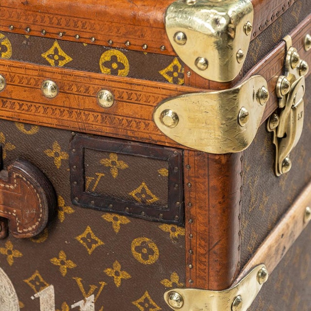 Trunk from Louis Vuitton, France, 1930s For Sale - Image 10 of 18