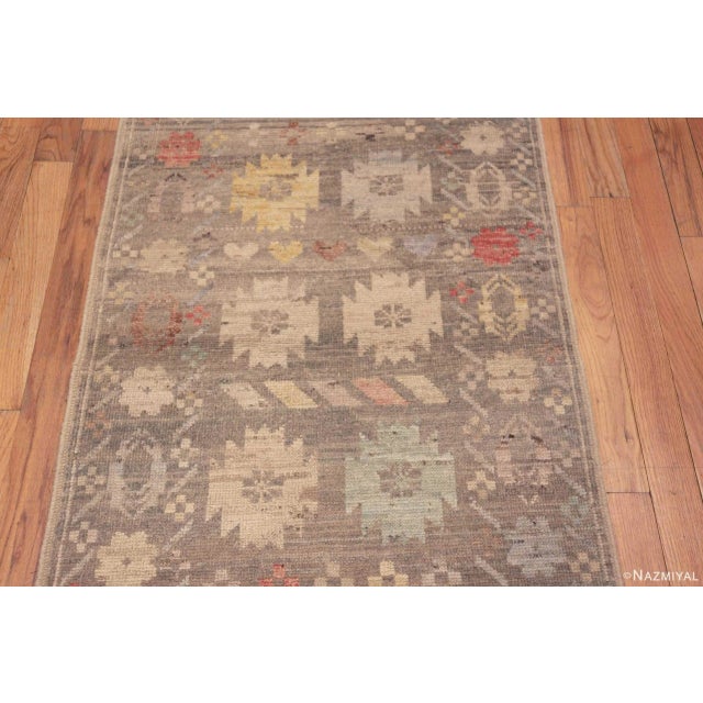 Tribal Geometric Grey Background Rustic Pattern Modern Hallway Runner Abrash Rug For Sale In New York - Image 6 of 9