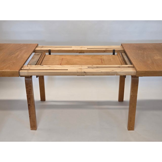 Brown Model 92 Extendable Table by Alvar Aalto for Artek, Finland, 1940s For Sale - Image 8 of 18