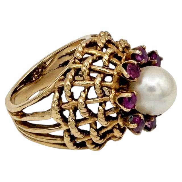 18k Yellow Gold Domed Basket-Weave Pearl and Ruby Cocktail Ring For Sale In Tampa - Image 6 of 12