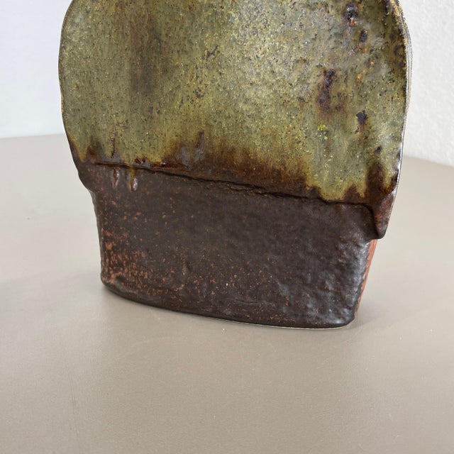 Brown Studio Pottery Vase attributed to Heiner Balzar for Steuler, Germany, 1970s For Sale - Image 8 of 17