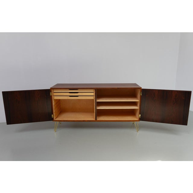 Danish Rosewood Sideboard by Carlo Jensen for Hundevad & Co, 1960s For Sale - Image 9 of 18