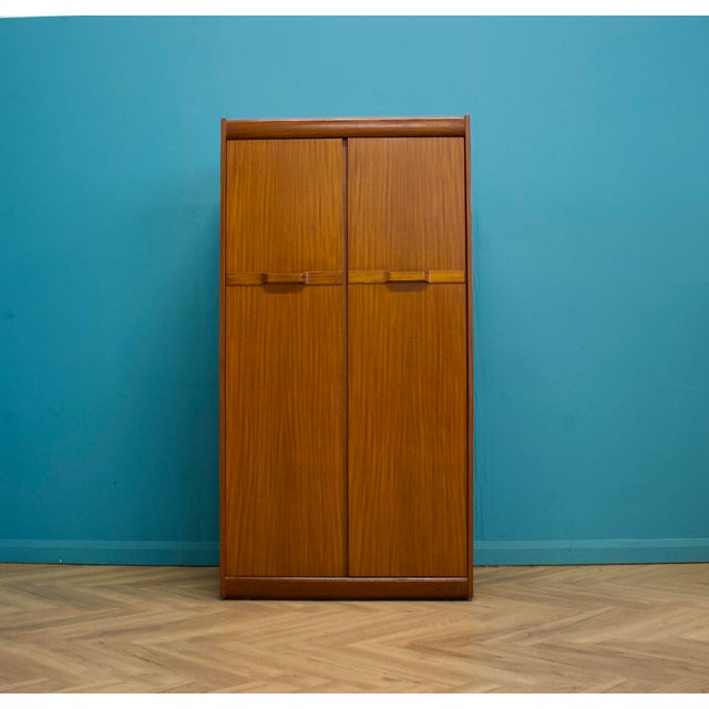 Teak Wardrobe from Elliots of Newbury, 1960s For Sale - Image 13 of 13