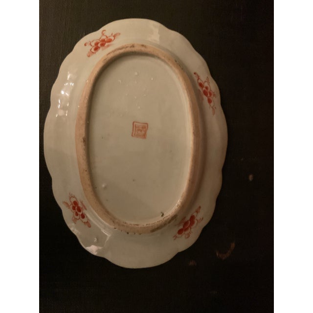 Pair of Late 18th/ Early 19th Century Clobbered Plates For Sale - Image 4 of 7