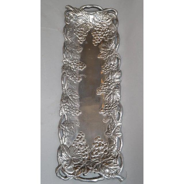 Arthur Court 1990s Repousse Grapes Arthur Court Cast Aluminum Rectangle Serving Platter Tray For Sale - Image 4 of 13