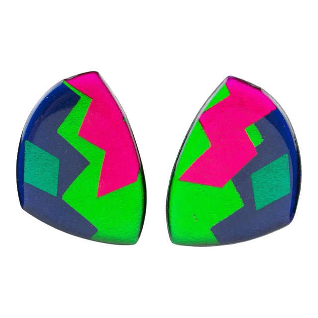 Pop Art Multicolor Geometric Lucite Pair of Clip Earrings For Sale
