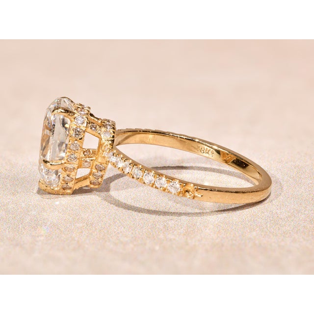 2000 - 2009 The West River: 2.12 Carat Pear Shaped Diamond Engagement Ring For Sale - Image 5 of 15