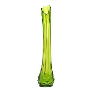 Mid Century Green Ribbed Swung Glass 15 in Vase l.e. Smith Circa 1960 For Sale
