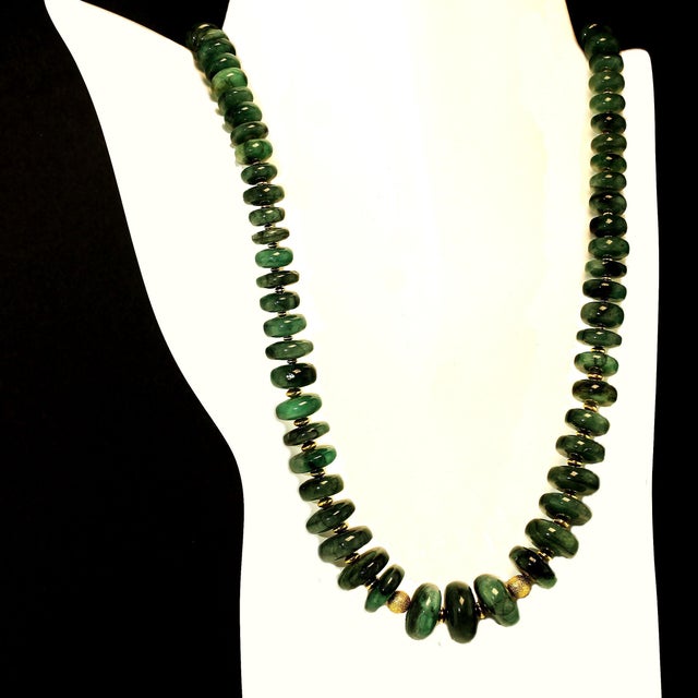 Traditional Necklace Graduated Rondelles of Emerald Matrix May Birthstone For Sale - Image 3 of 6