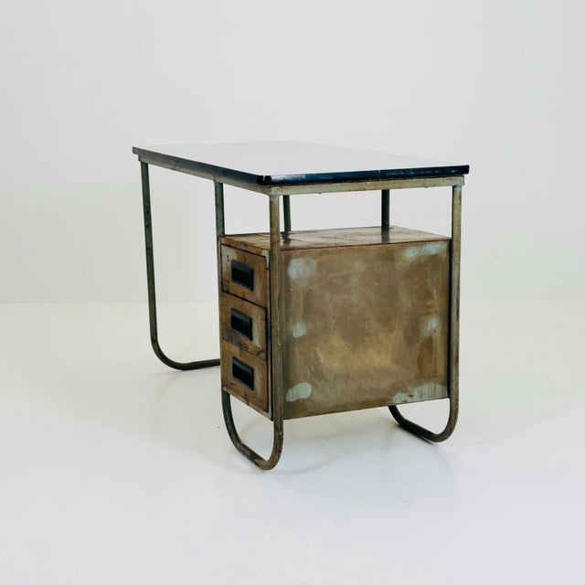 Brown Industrial Bauhaus Tubular Steel Desk from Vichr & Co., 1930s For Sale - Image 8 of 11
