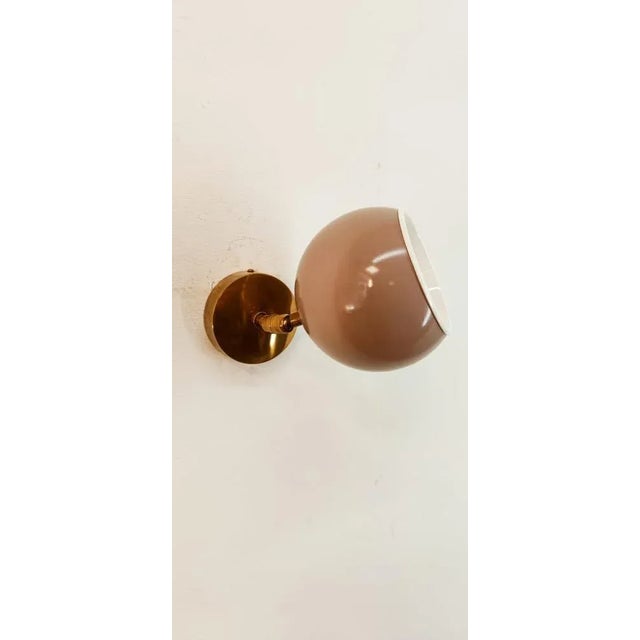 Adjustable Sconce with Grey Metal Dome, in Very Good conditions. Designed 1970 to 1979 Up to 250V (Europe/UK Standard).The...