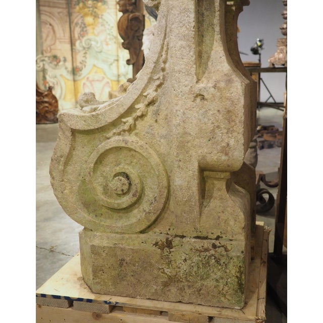 Stone Rare Set of Circa 1700 French Chateau Staircase Baluster Terminals in Limestone For Sale - Image 7 of 18