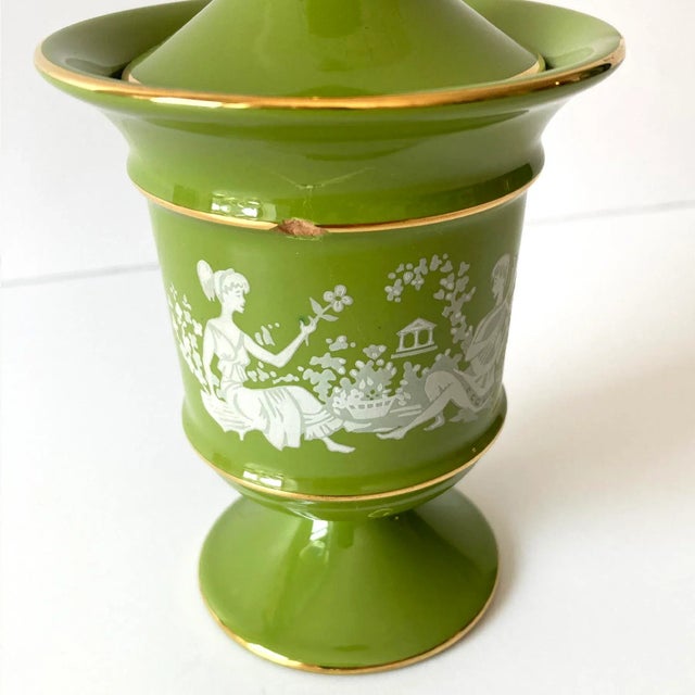 Italian Florentine Moss Green and Gold Petite Lidded Round Jar Urn, 1960s For Sale - Image 9 of 11