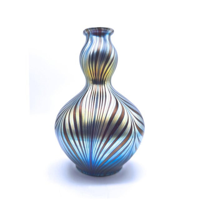 Iridescent Ruby Glass Gourd Vase Phänomen Genre 7501 from Loetz Glass, 1898 For Sale - Image 6 of 6