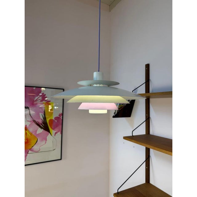 White and Purple Metal Louvered Lamp by Formlight, 1970s For Sale - Image 4 of 11