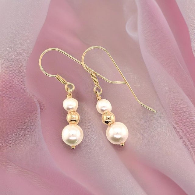 Akoya Pearl Earrings 14 Karat Gold Certified For Sale In New York - Image 6 of 17