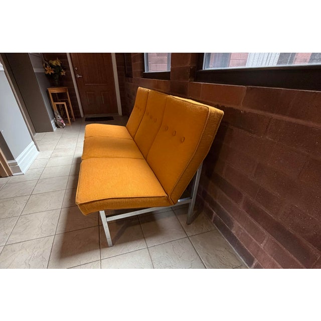 Mid-Century Modern 1960s Florence Knoll Style Mid Century Modern 3-Seat Orange Sofa. MCM For Sale - Image 3 of 7