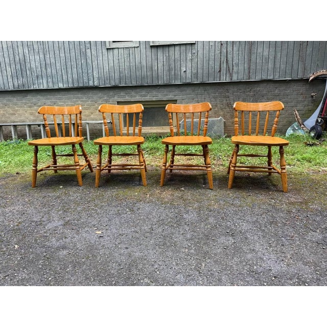 Vintage Spindle Windsor Dining Chairs. Set of 6 For Sale In Washington DC - Image 6 of 16