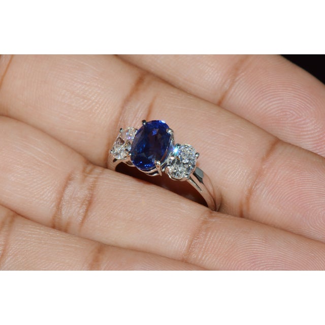 Modern Gia Certified Natural 3.61cts VVS E Diamond Royal Blue Sapphire 950 Platinum 3 Stone Ring, Size 6.5 For Sale - Image 3 of 15