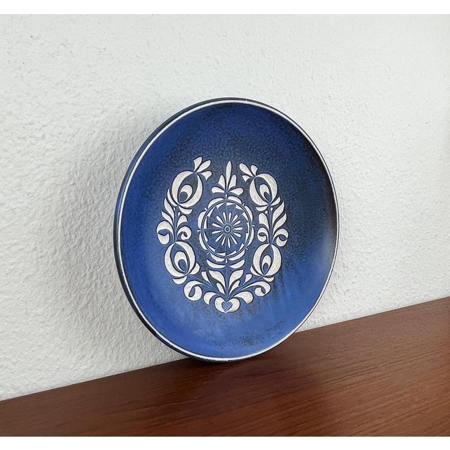 Mid-Century German Studio Pottery Wall Plate from Thoms Keramik, 1960s For Sale - Image 9 of 16