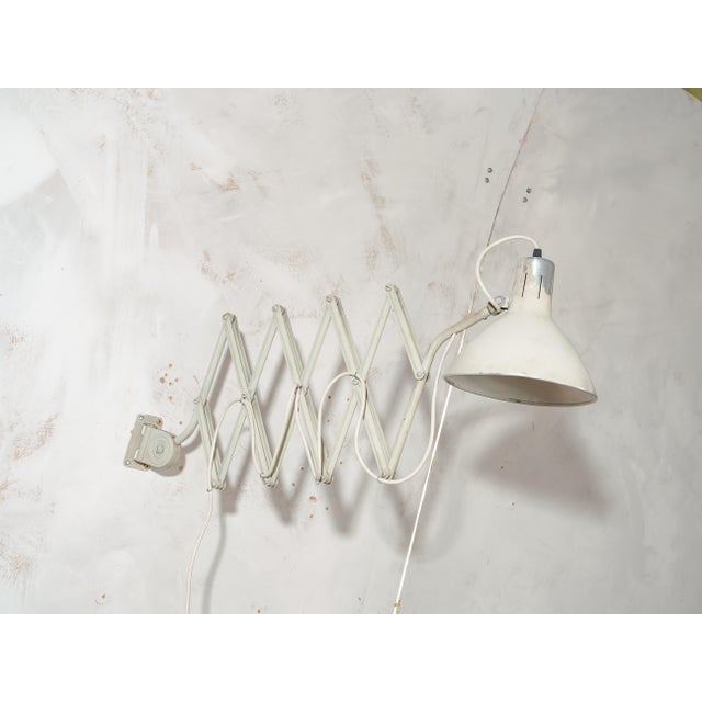 Bauhaus Model 110 Scissor Wall Lamp by H. Th. J. A. Busquet for Hala Zeist, Netherlands, 1960s For Sale - Image 9 of 14