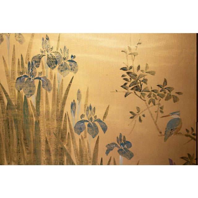 "Iris and Kingfisher", Showa Era Ogata Kōrin Style Japanese Painted Silk Byobu Screen For Sale - Image 12 of 17
