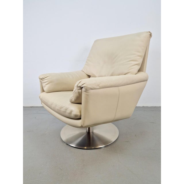 Cece Swivel Chair in Leather from Leolux For Sale - Image 5 of 16