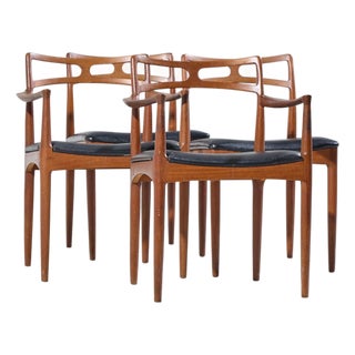 Johannes Andersen for Christian Linneberg Model 94 Mid Century Danish Teak Dining Chairs - Set of 4 For Sale