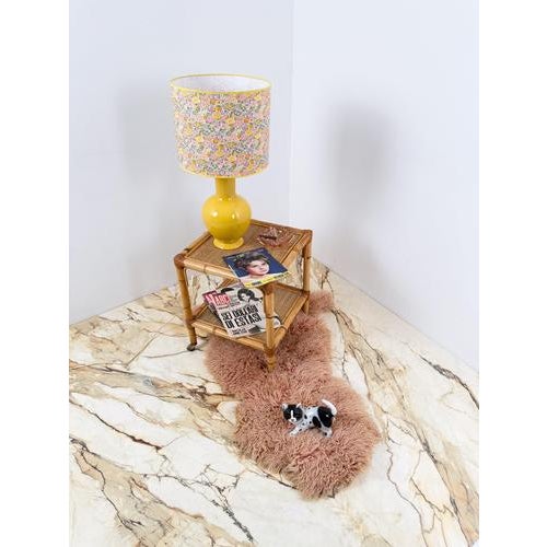 A highly decorative vintage ashtray, made in France. Dating to the Mid-Century Modern period, more precisely to the...
