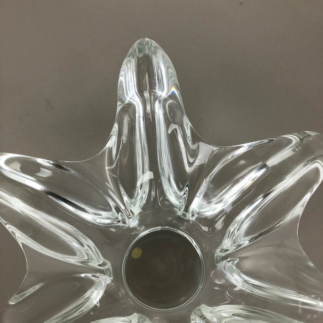 Large French Floral Crystal Glass Shell Bowl from Art Vannes, France, 1970s For Sale - Image 12 of 18