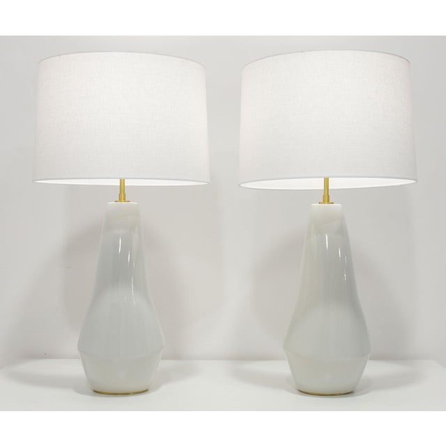 2020s Visual Comfort Contour Artic White Ceramic Table Lamps - a Pair For Sale - Image 5 of 6