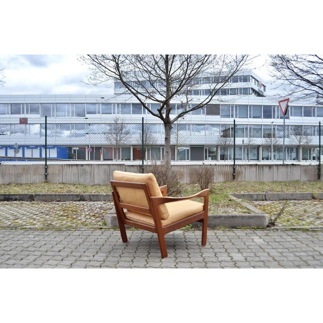 Ocher Leather & Teak Easy Armchair by Niels Eilersen for Illum Wikkelsø, 1960s For Sale - Image 17 of 18