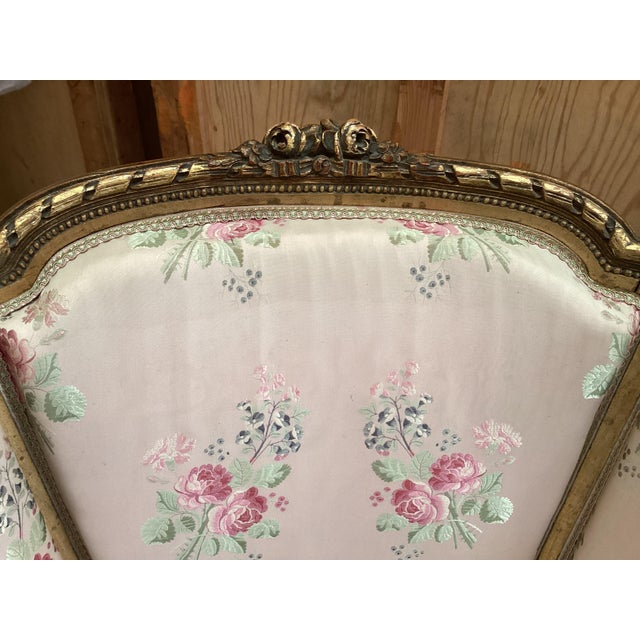 Rare Louis XVI Gilt Salon Set W/Original Silk Floral Upholstery For Sale - Image 10 of 17
