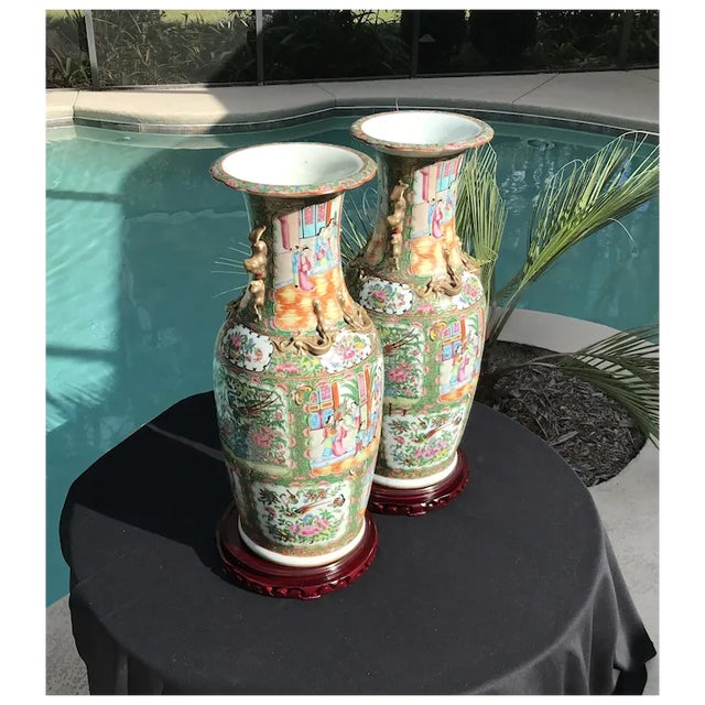 Chinese 19th Century Chinese Export Vases - a Pair For Sale - Image 3 of 7