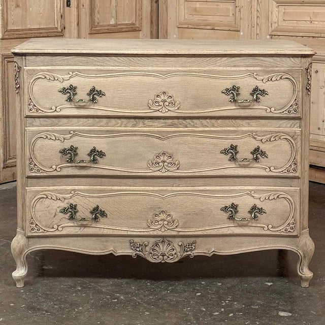 Liëgeoise Louis XV Style Stripped Oak Commode For Sale - Image 4 of 16