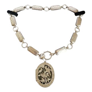Antique Victorian Aesthetic Sterling Silver Chased Locket & Chain, 1880 For Sale
