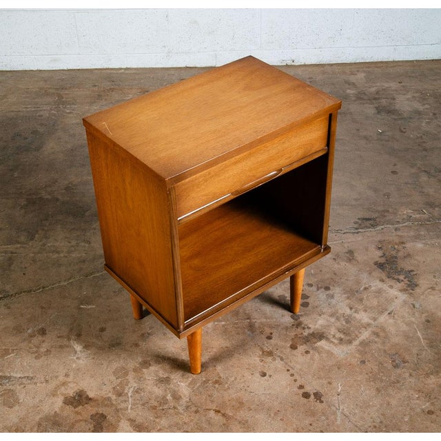 1960s Vintage Mid Century Modern Nightstand Broyhill Walnut Drawer ...