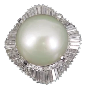 Late 20th Century Rare 18mm South Seas Pearl & 3.63ct Diamond Platinum Ring, 32gr Size 5.75