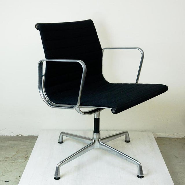 Vitra Black EA108 Alugroup Office Armchair attributed to Ray and Charles Eames for Vitra, 2000s For Sale - Image 4 of 14