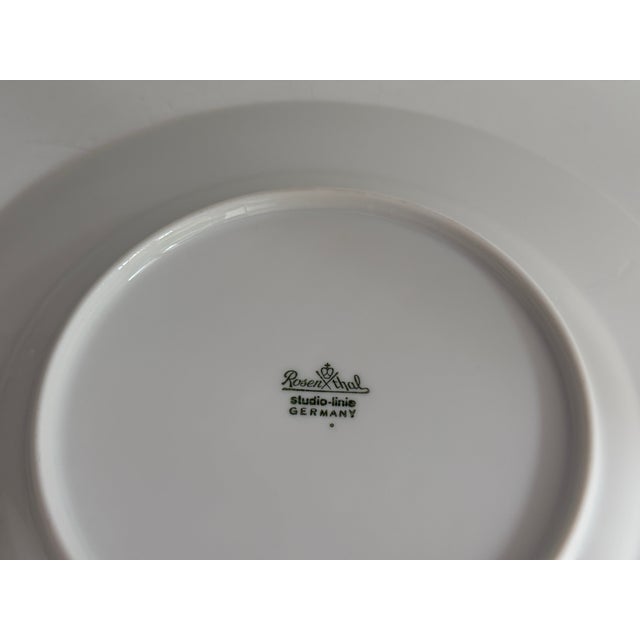 Rosenthal Asimmetria White Salad Plate by Björn Wiinblad for Rosenthal Studio Line, 1986, Set of 6 For Sale - Image 4 of 6