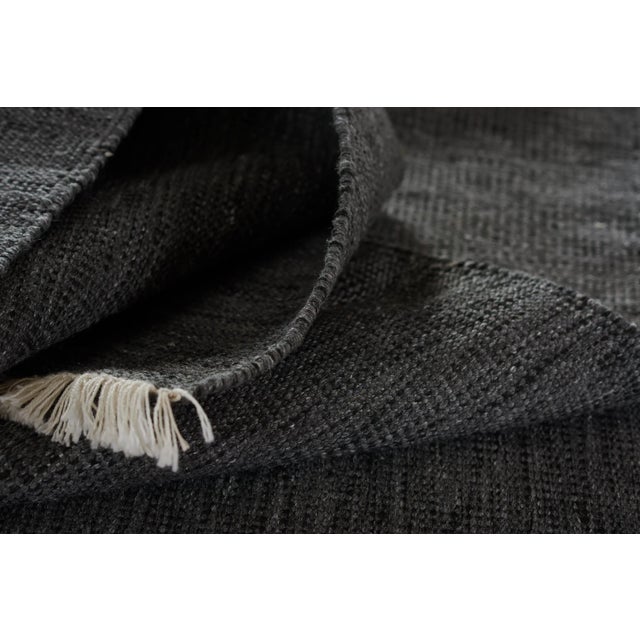 Contemporary Momeni Cove Charcoal Hand Woven 2'3" X 8' Runner For Sale - Image 3 of 12