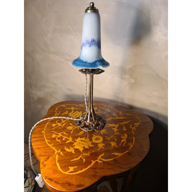 1970s Art Nouveau Bronze Lamp with Tulip-Shaped Glass Paste Shade from Lumières De La Ville, 1975 For Sale - Image 5 of 7