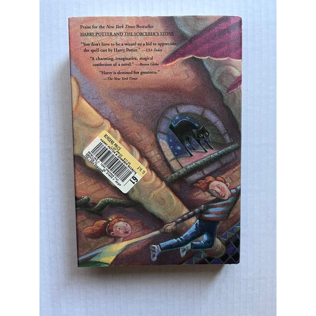 Pop Art Brand New Condition Vintage 1999 Harry Potter Chamber of Secrets - First American Edition, State 1 Jacket (With Vintage Borders Tag) For Sale - Image 3 of 4