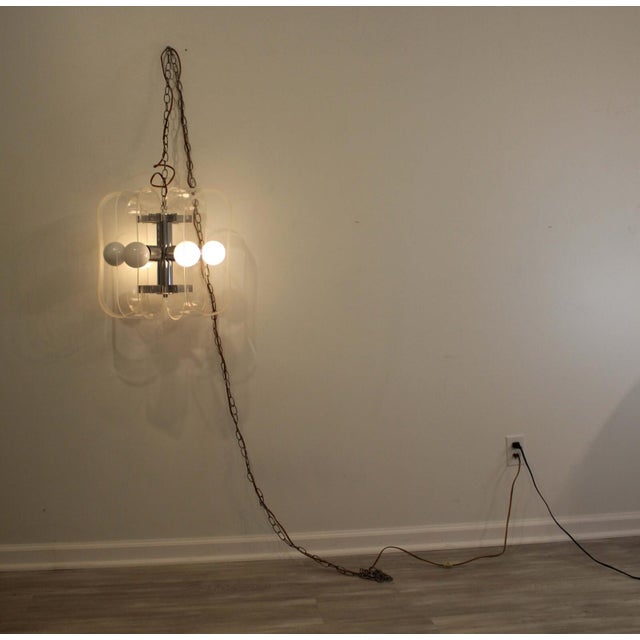 Eve Sonneman Vintage Mid Century Lucite Chrome Ribbon Chandelier Pendant Light Sonneman Style For Sale - Image 4 of 11
