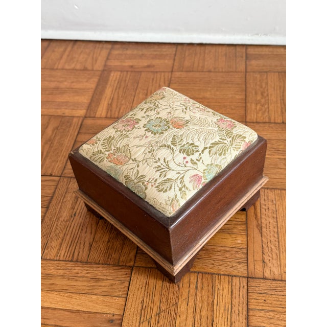 Late 19th Century Victorian Era Mini Upholstered Footstool For Sale In New York - Image 6 of 13