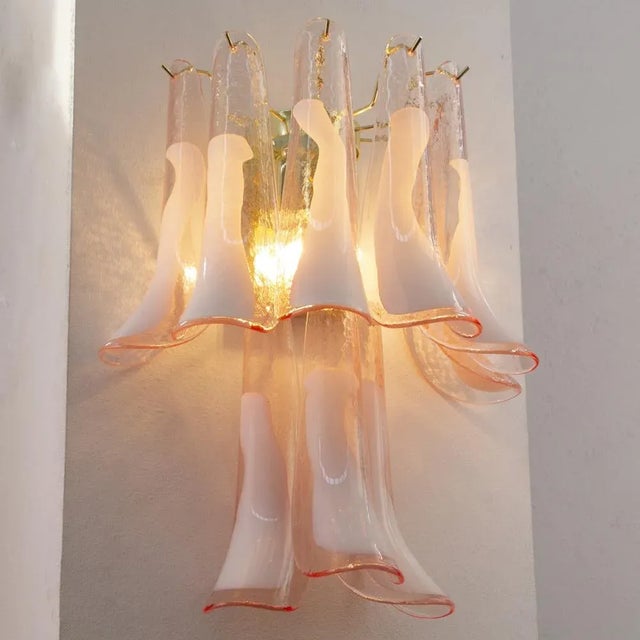Large Petal Wall Light in Pink Murano Glass with White Decoration, Italy, 1990s For Sale - Image 4 of 12