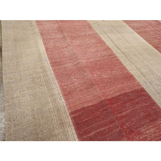 Rustic Galerie Shabab Collection Mid-20th Century Handmade Turkish Flatweave Kilim Room Size Carpet For Sale - Image 3 of 8