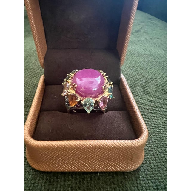 Bochic "Orient" Vintage Natural Ruby & Multi Tourmalines Ring Set In 18K Gold & For Sale - Image 4 of 18
